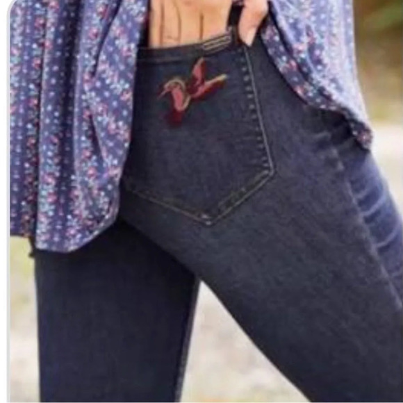 Matilda Jane denim size 8 skinny embroidered back pocket - Picture 8 of 8
